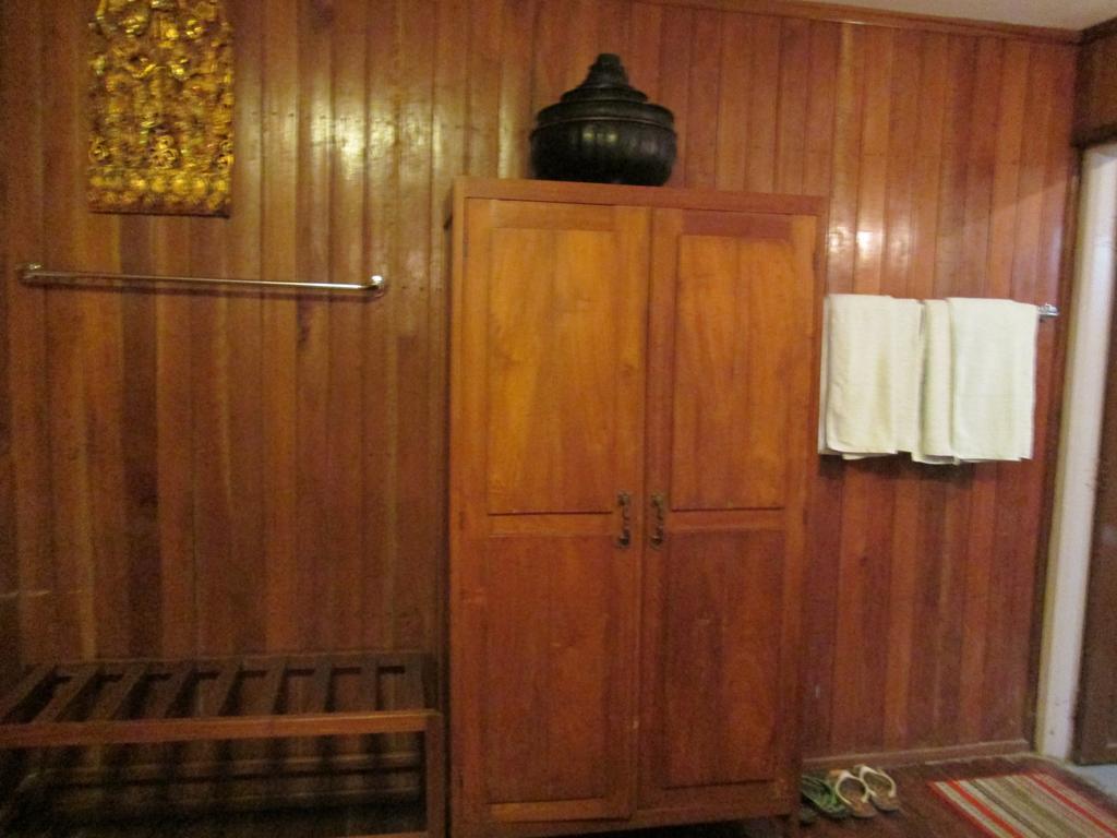 Golden Empress Hotel Nyaungshwe Rum bild